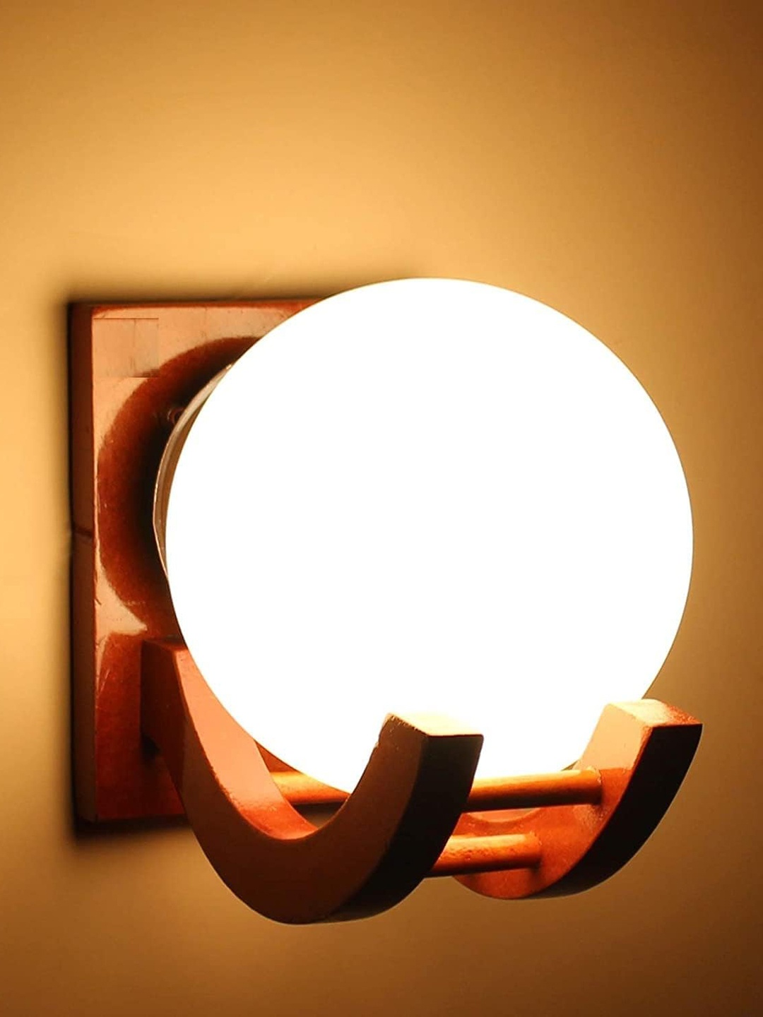 

KINIS Brown & White Quirky Abstract Shaped Wood Wall Lamp