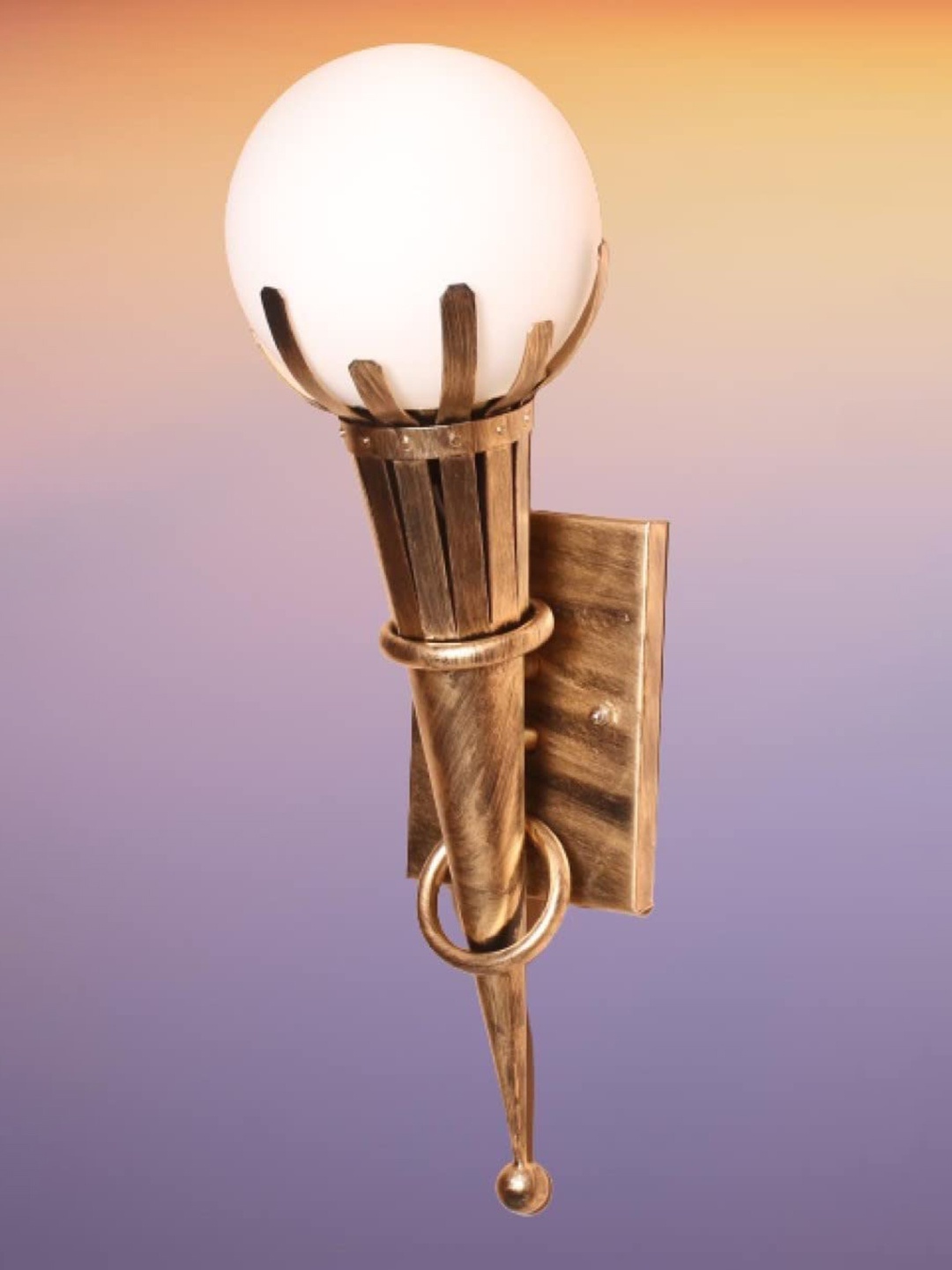 

KINIS Gold-Toned & White Quirky Abstract Shaped Metal Wall Lamp