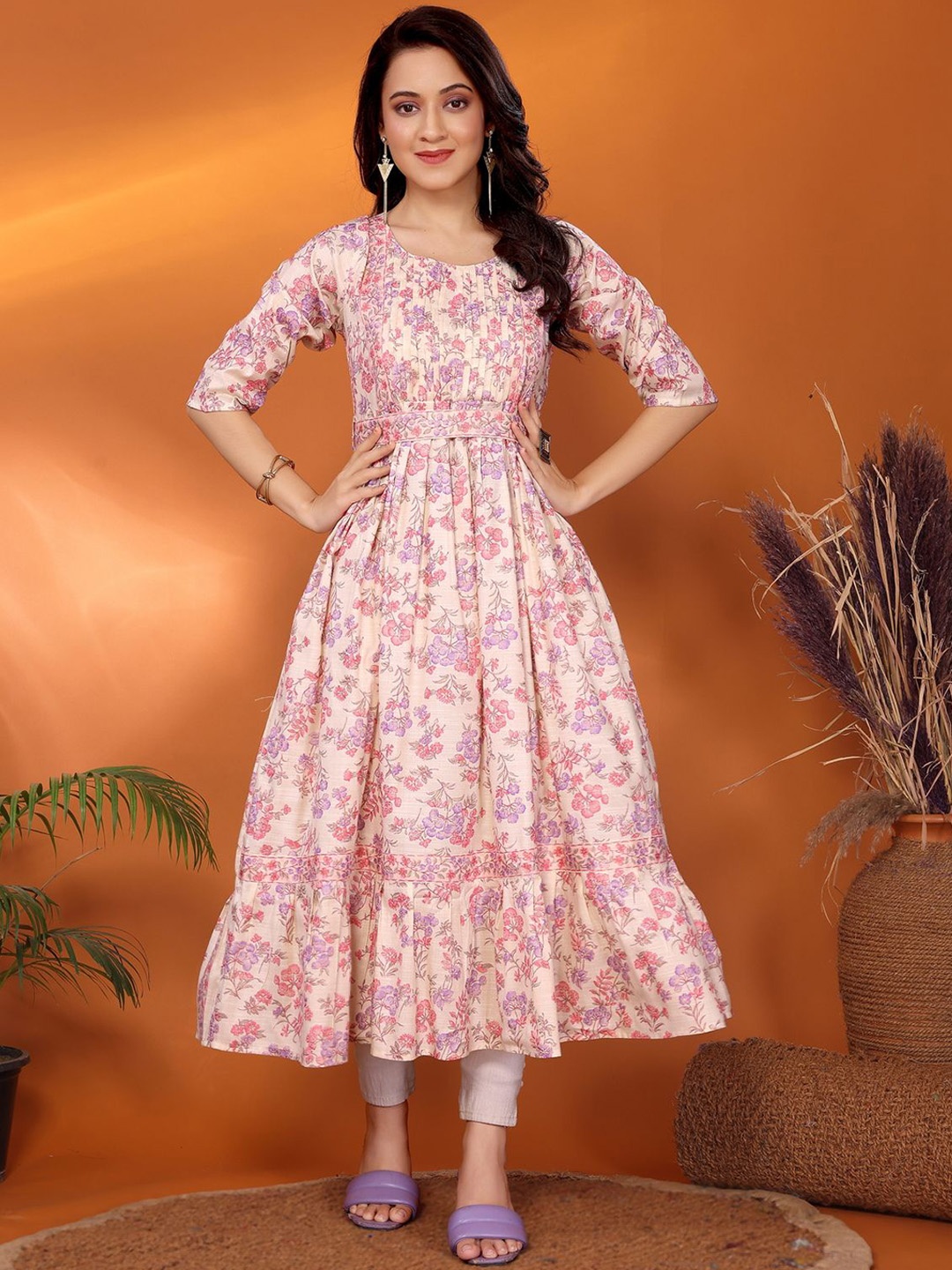 

Rangita Floral Printed Anarkali Kurta, Off white