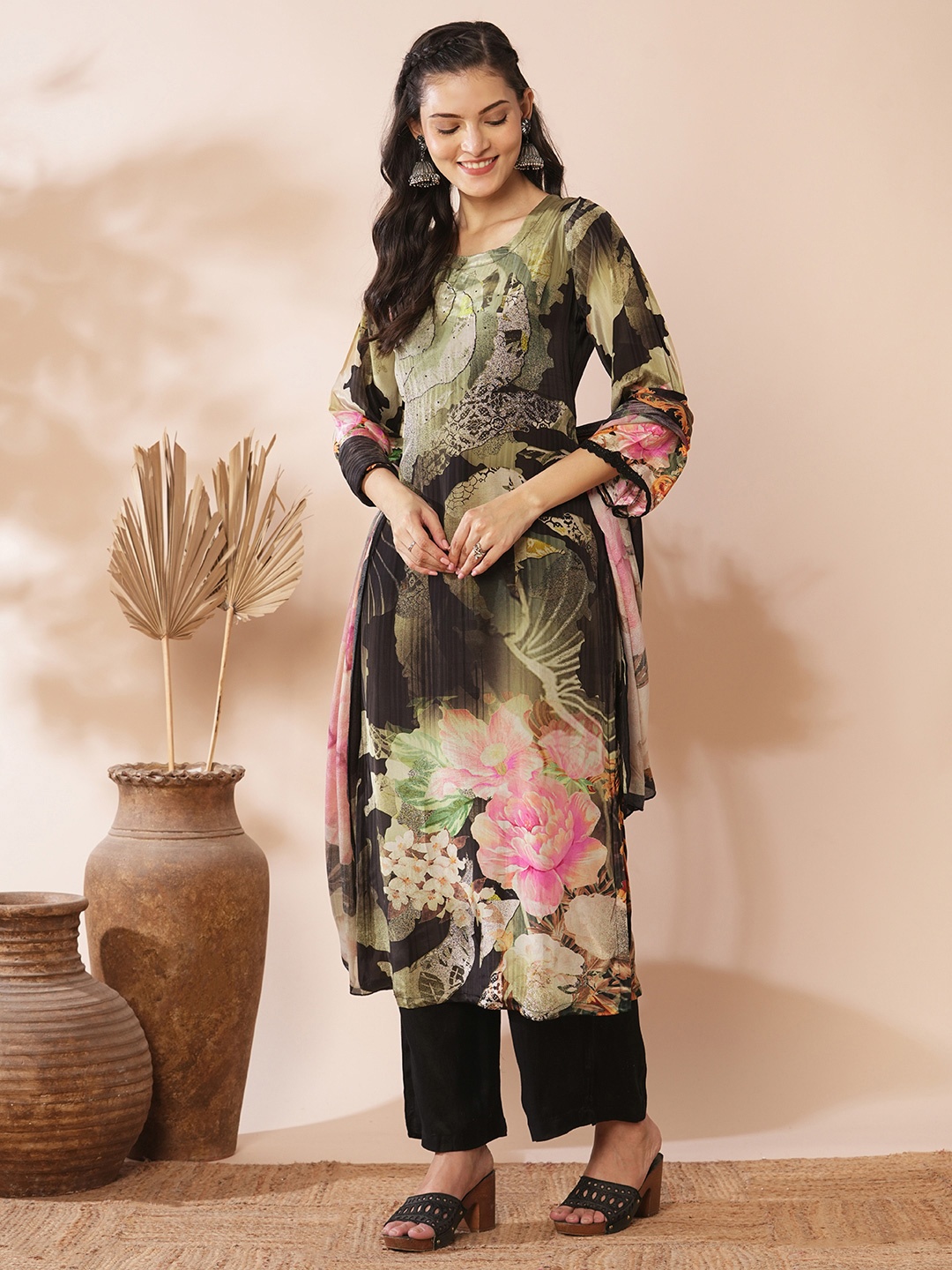 

FASHOR Floral Printed Flared Sleeves Straight Kurta With Palazzos & Dupatta, Black