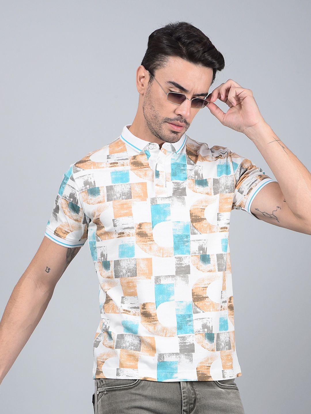 

Crimsoune Club Abstract Printed Polo Collar Cotton T-shirt, White