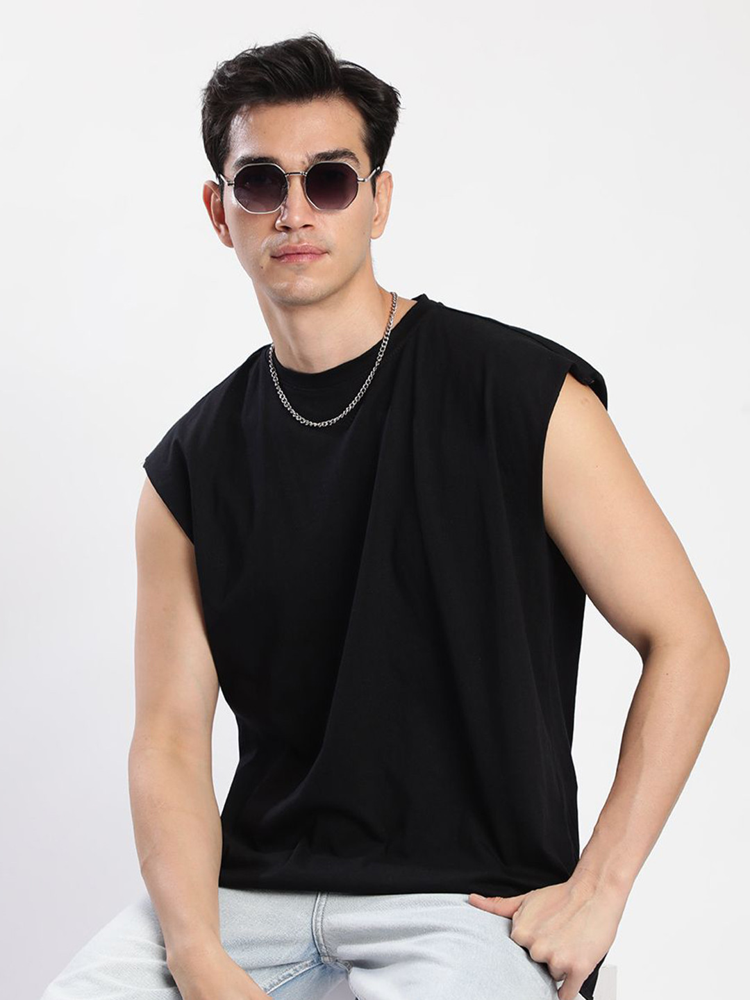 

Bene Kleed Round Neck Sleeveless Cotton Oversized Tshirt, Black