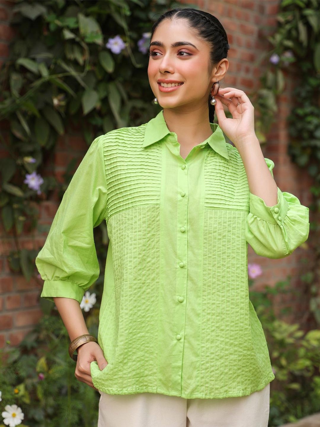 

SAVI Women Shirt Collar Cuffed Sleeves Cotton Shirt Style Top, Green