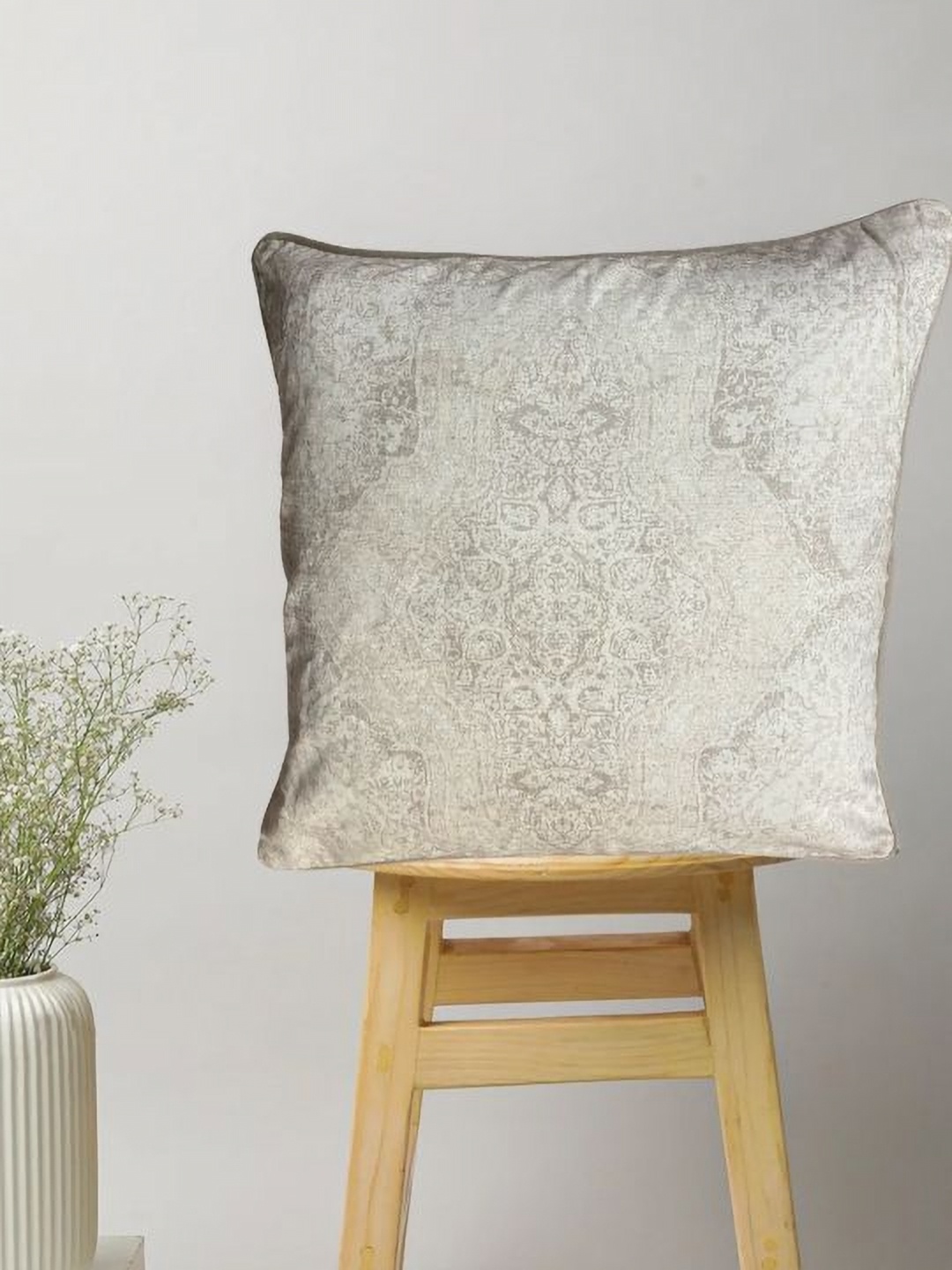 

SAJAVAT Beige & Grey Floral Printed Cotton Square Cushion Cover