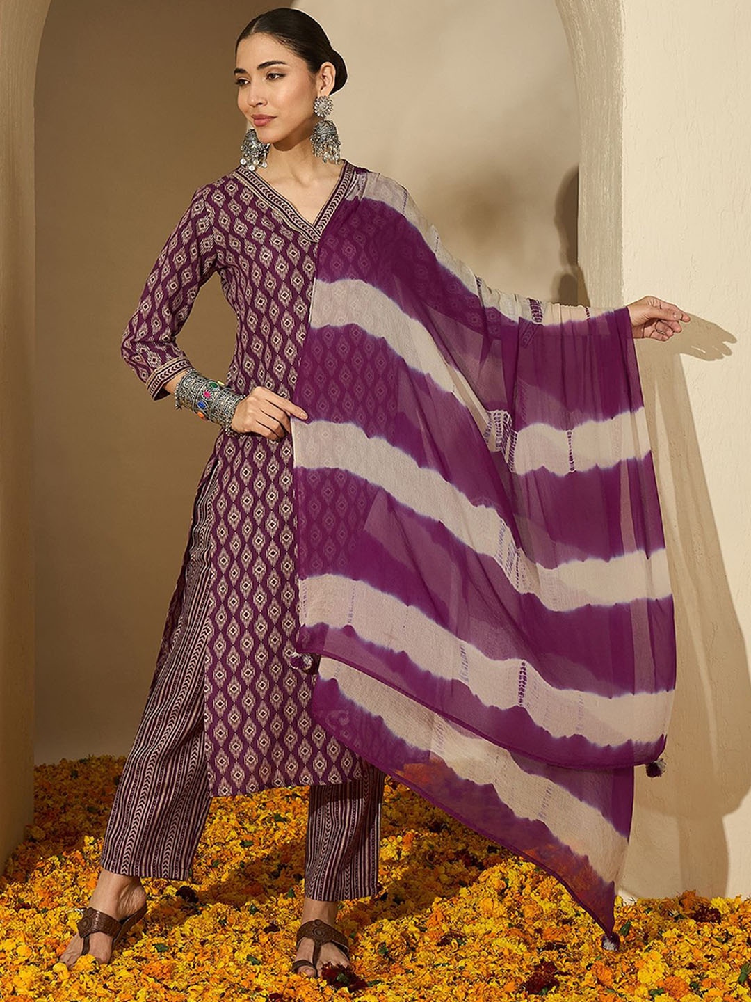 

Sangria Geometric Printed V-Neck Straight Kurta With Trousers & Dupatta, Purple
