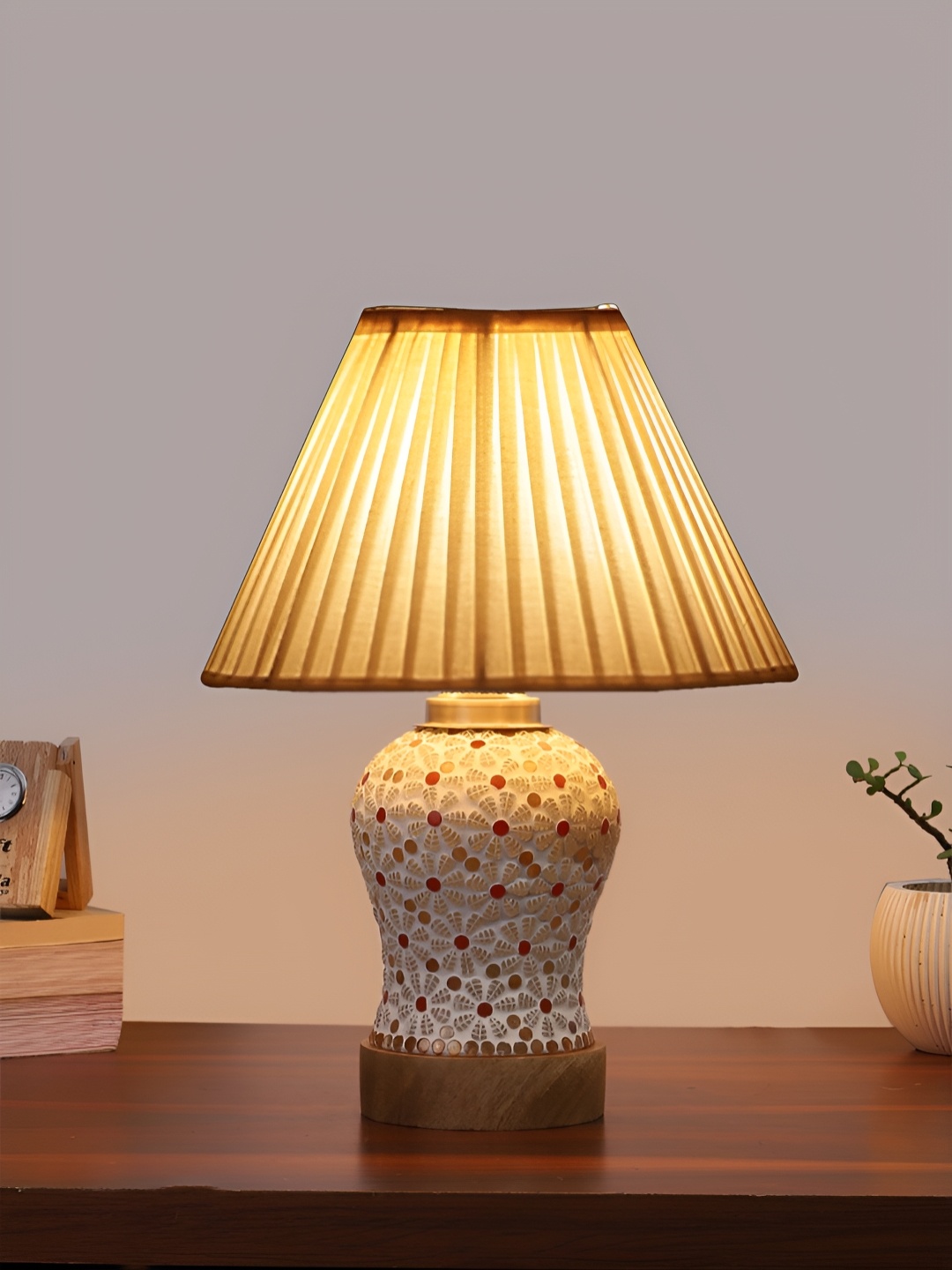 

Devansh Off White & Red Printed Wooden Frustum Shaped Table Lamp With Mosaic Glass Base