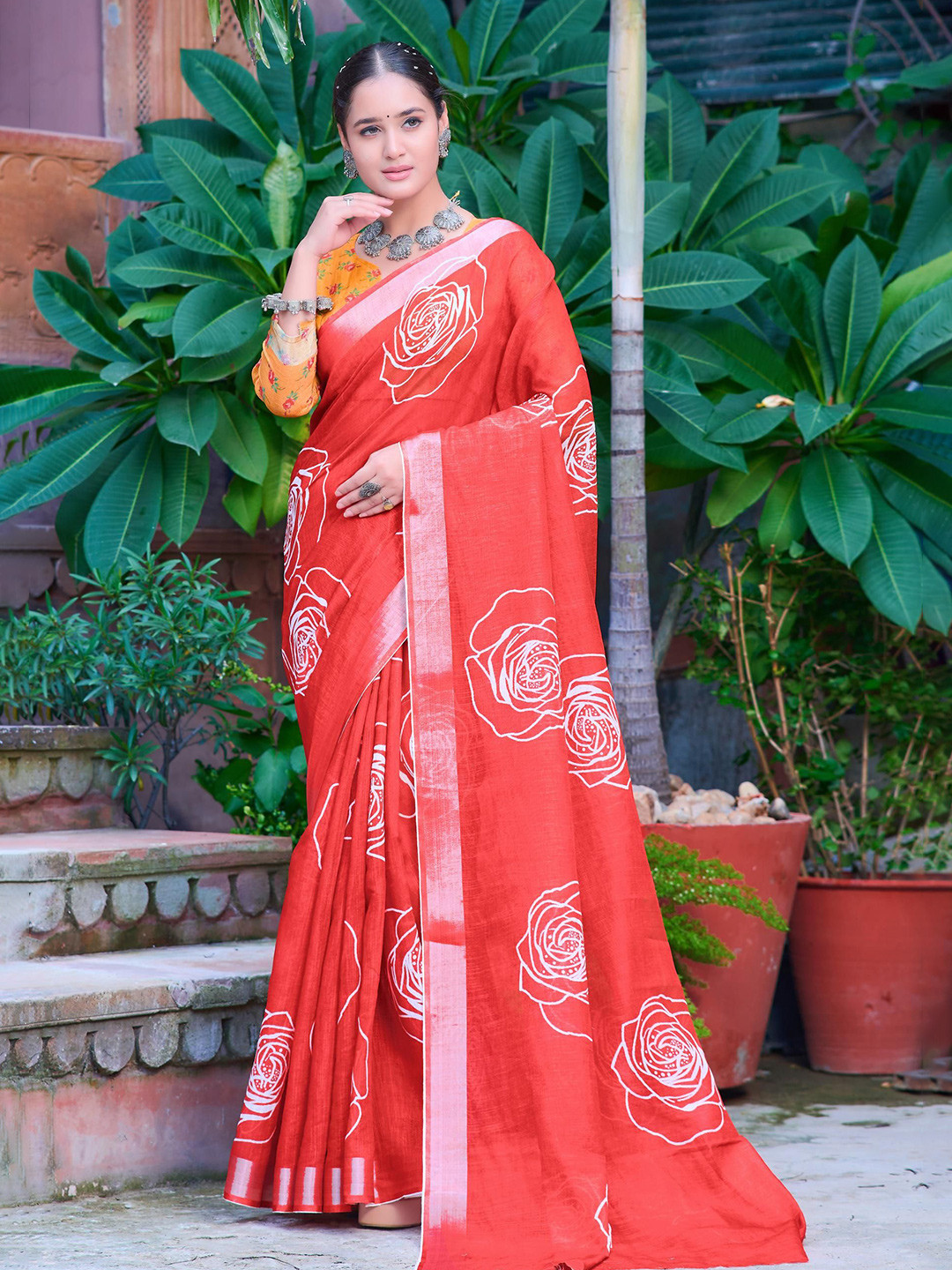 

Kalista Floral Printed Pure Cotton Designer Saree, Red