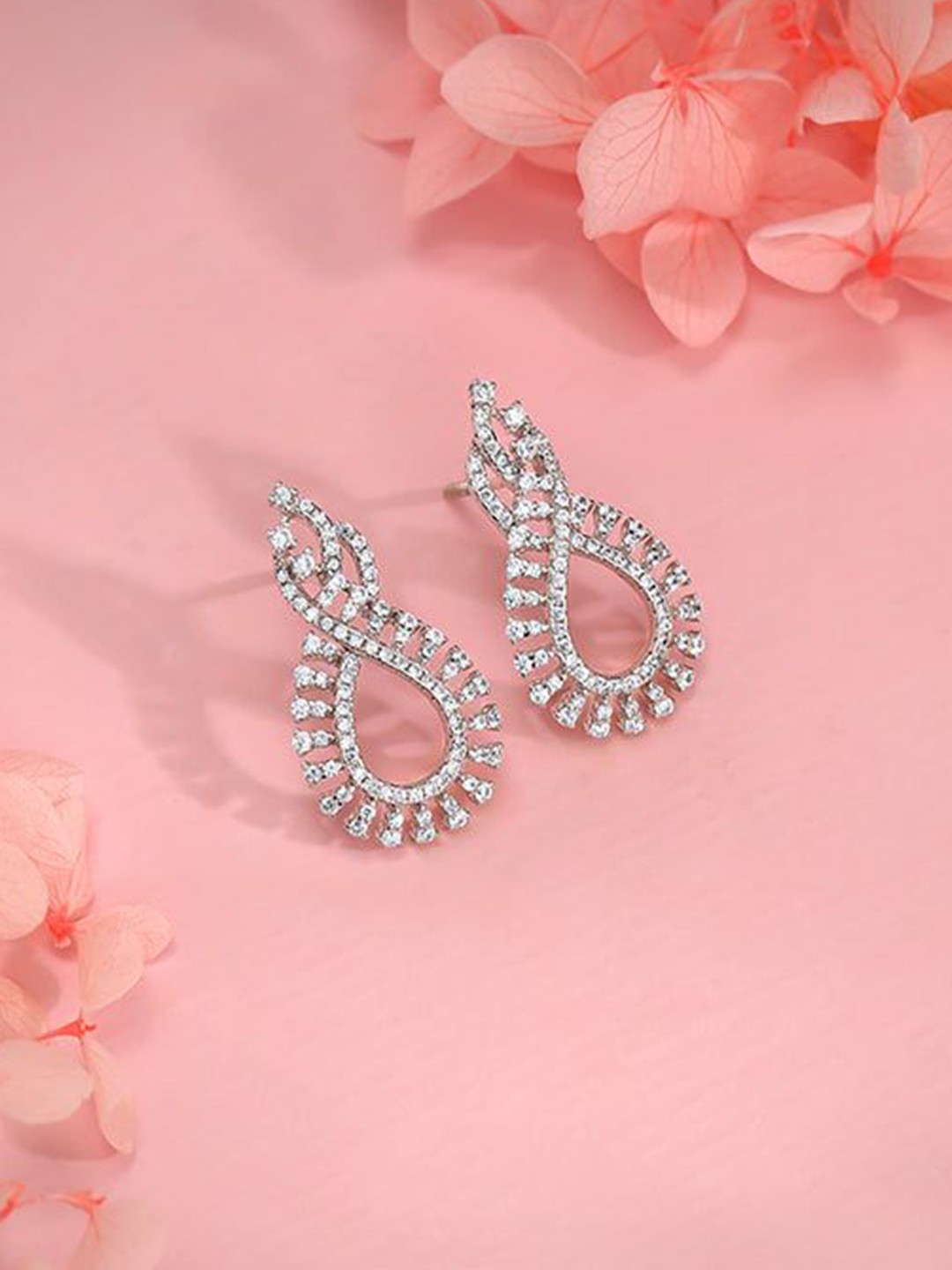

GIVA 92.5 Silver Teardrop Shaped Silver-Plated Crystals Studs Aurelia Earrings