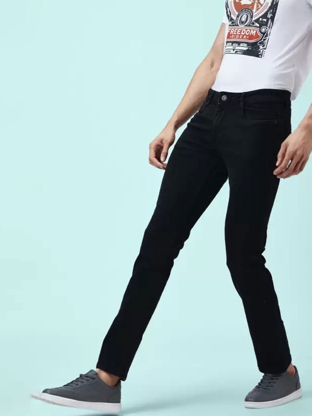 

COMFITS Men Clean Look Mid-Rise Classic Stretchable Jeans, Black