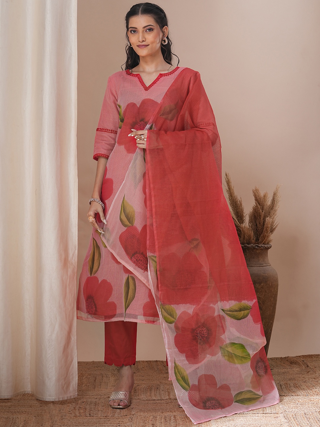 

FASHOR Floral Printed Notch Neck Kurta With Trousers & Dupatta, Pink