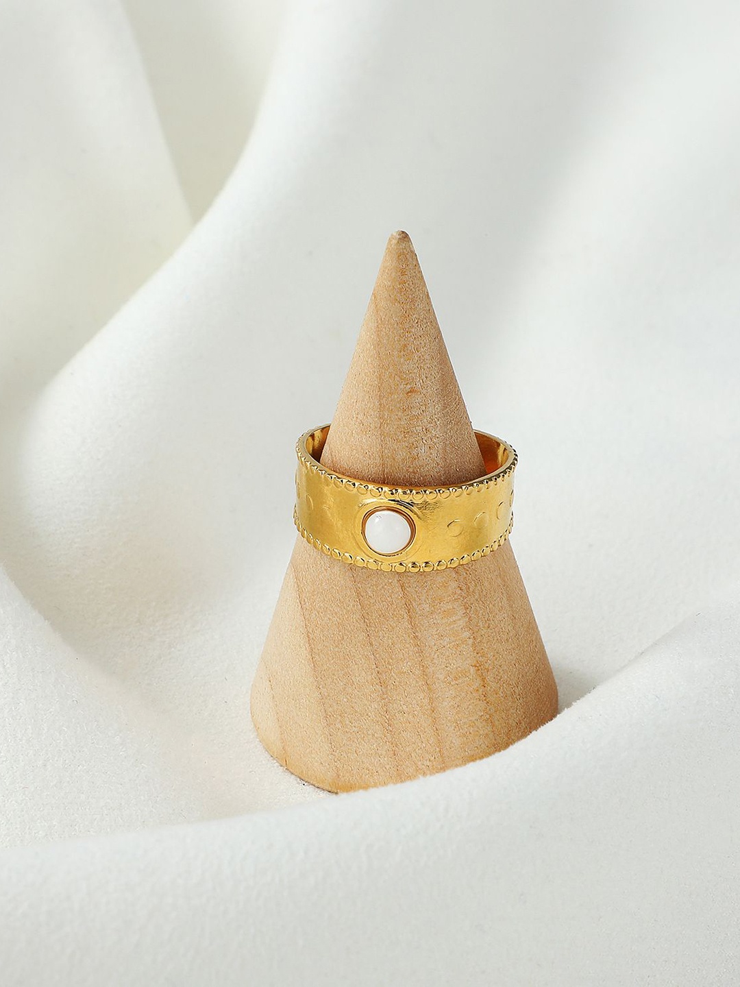 

Just Lil Things Pearls Beaded Finger Ring, Gold