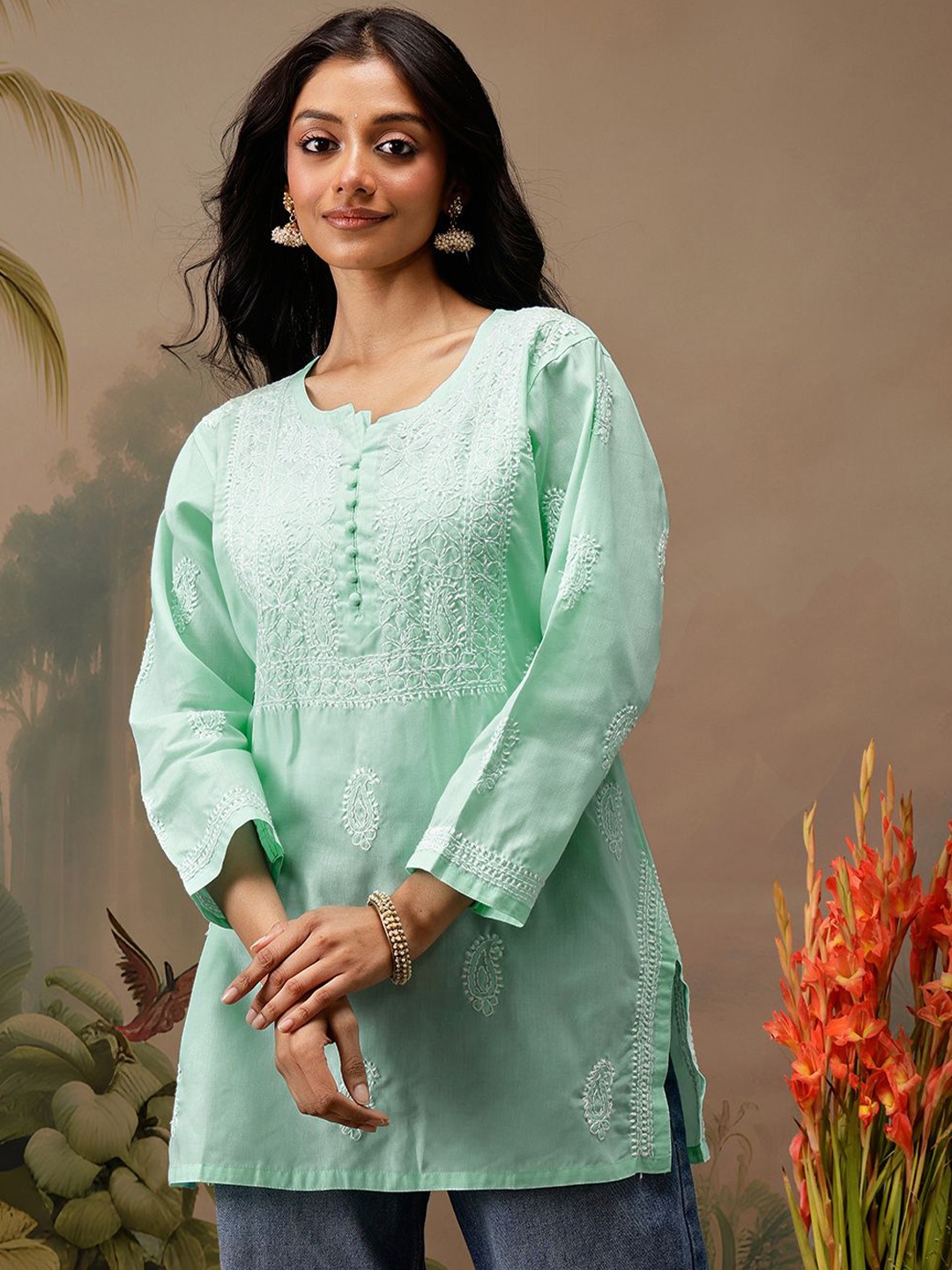 

ADA Women Ethnic Motifs Embroidered Round Neck Thread Work Kurtis, Sea green
