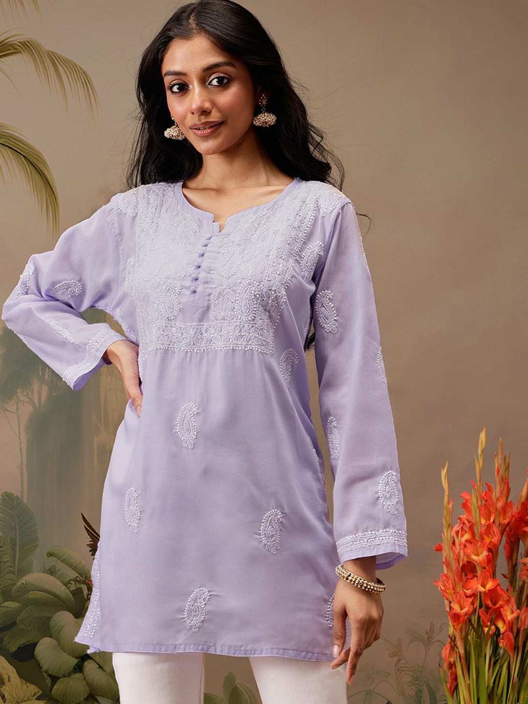 

ADA Ethnic Motifs Embroidered Chikankari Kurti, Mauve