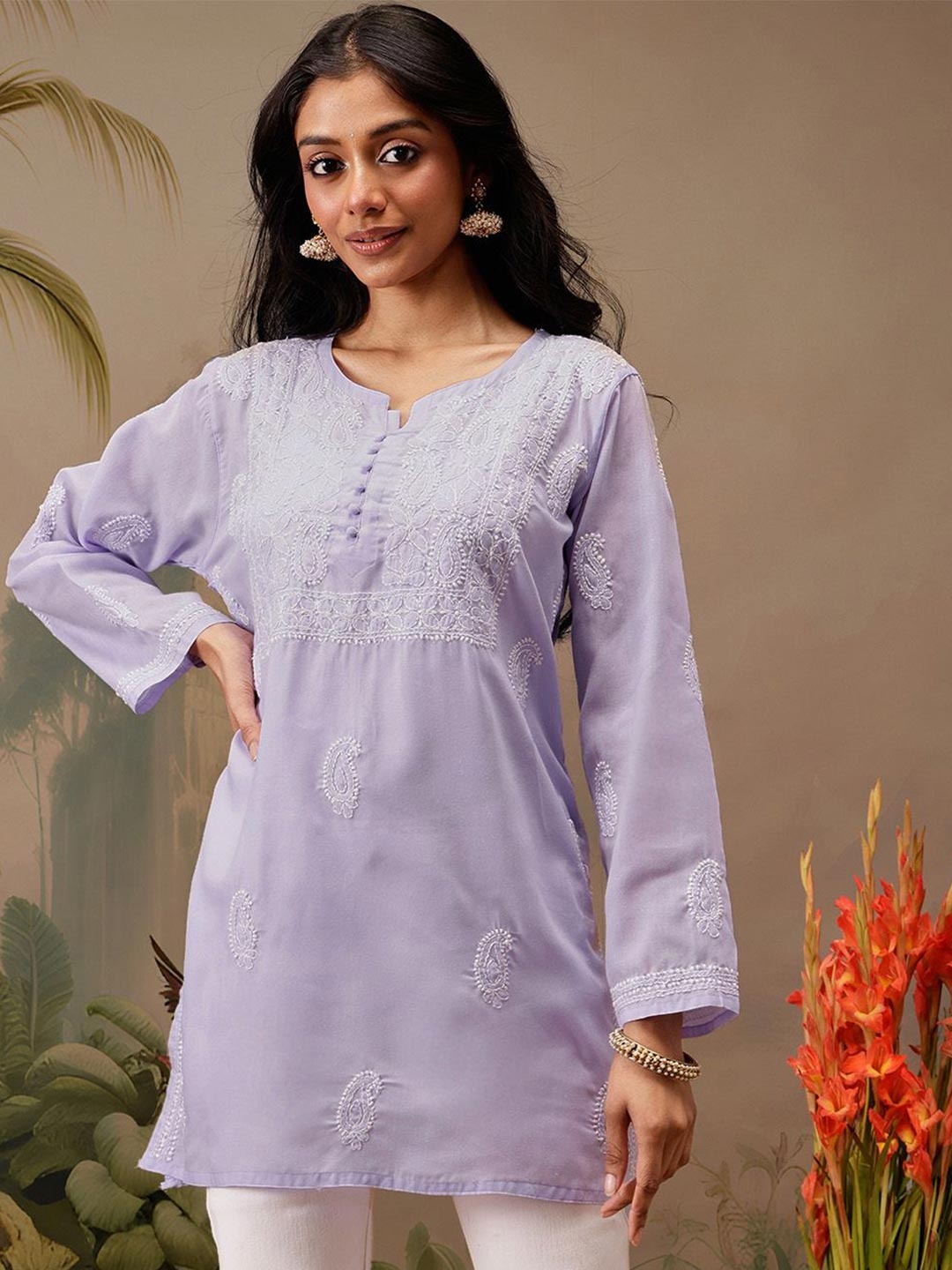 

ADA Ethnic Motifs Embroidered Chikankari Chikankari Kurti, Mauve