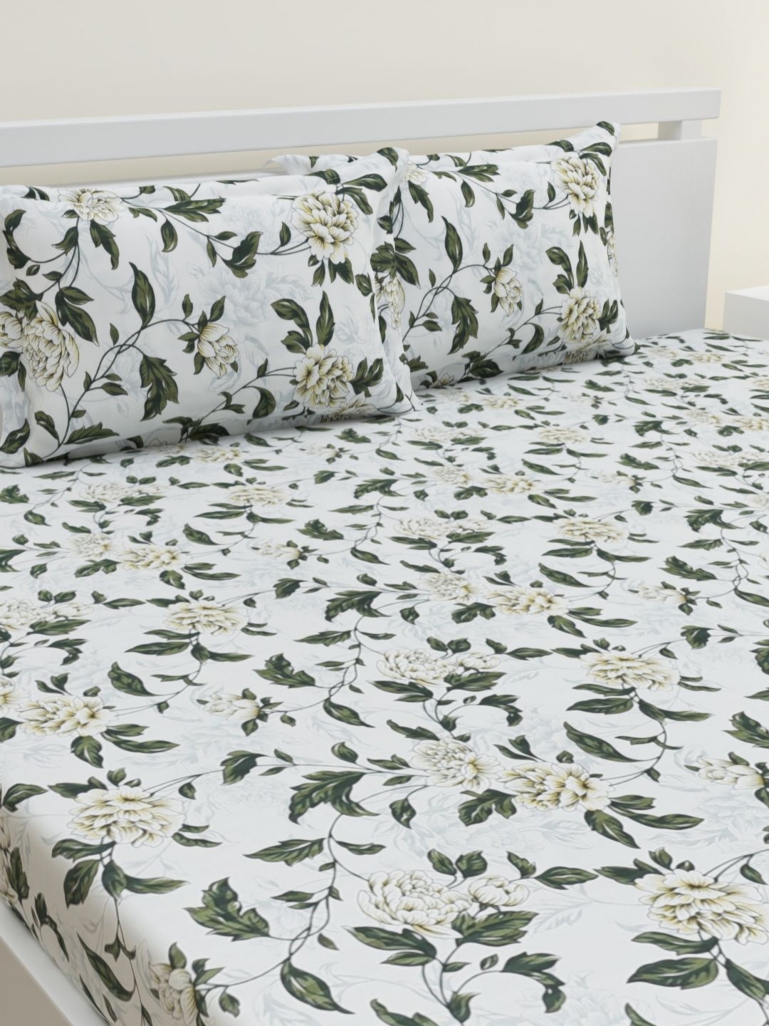 

HOME AFFAIRS Green & White Floral Printed 210 TC Single Bedsheet Set 1.5 m x 2.2 m