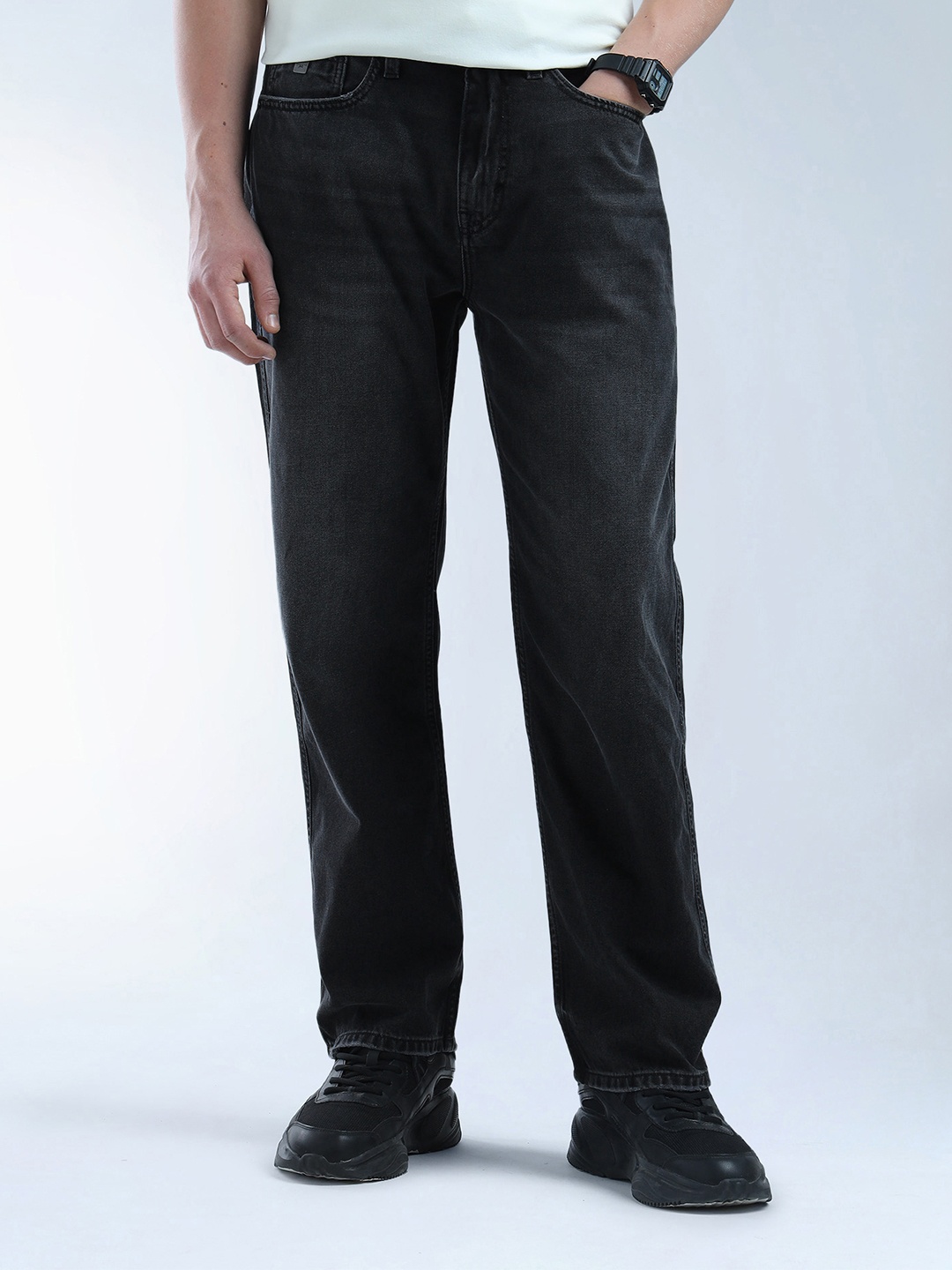 

Flying Machine Men Loose Relaxed Fit Cotton Stretchable Jeans, Black