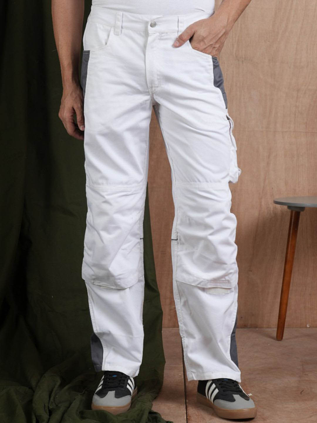 

PRONK Men Regular Fit Flat-Front Cargo Trousers, White