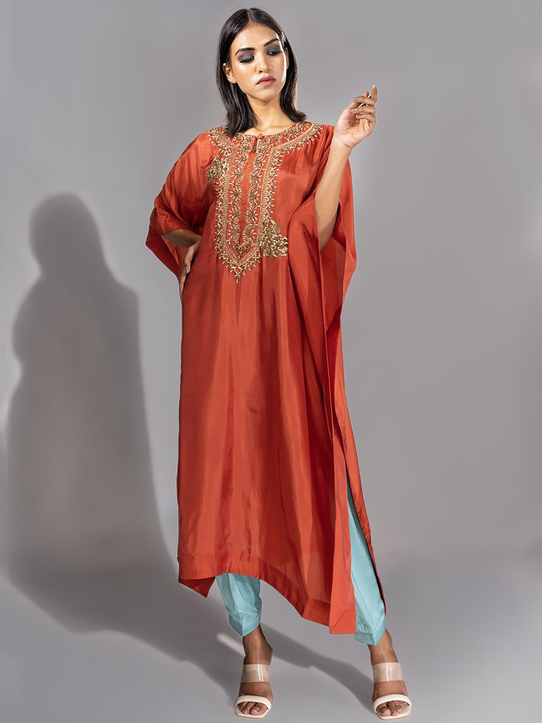

Shruti S Floral Yoke Design Keyhole Neck Zardozi Pure Silk Kaftan Kurta With Salwar, Orange