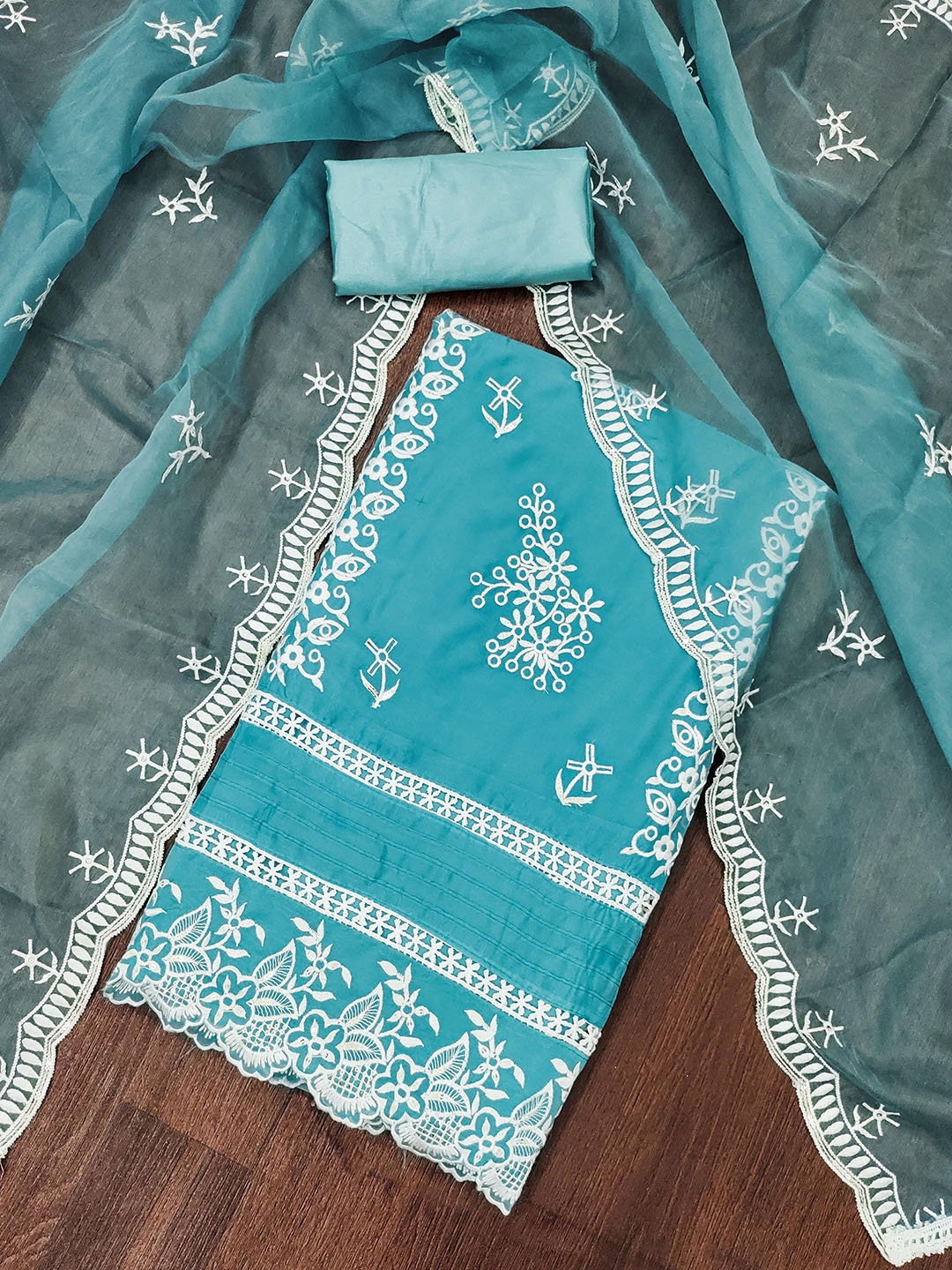 

SHADOW & SAINING Floral Embroidered Organza Unstitched Dress Material, Blue