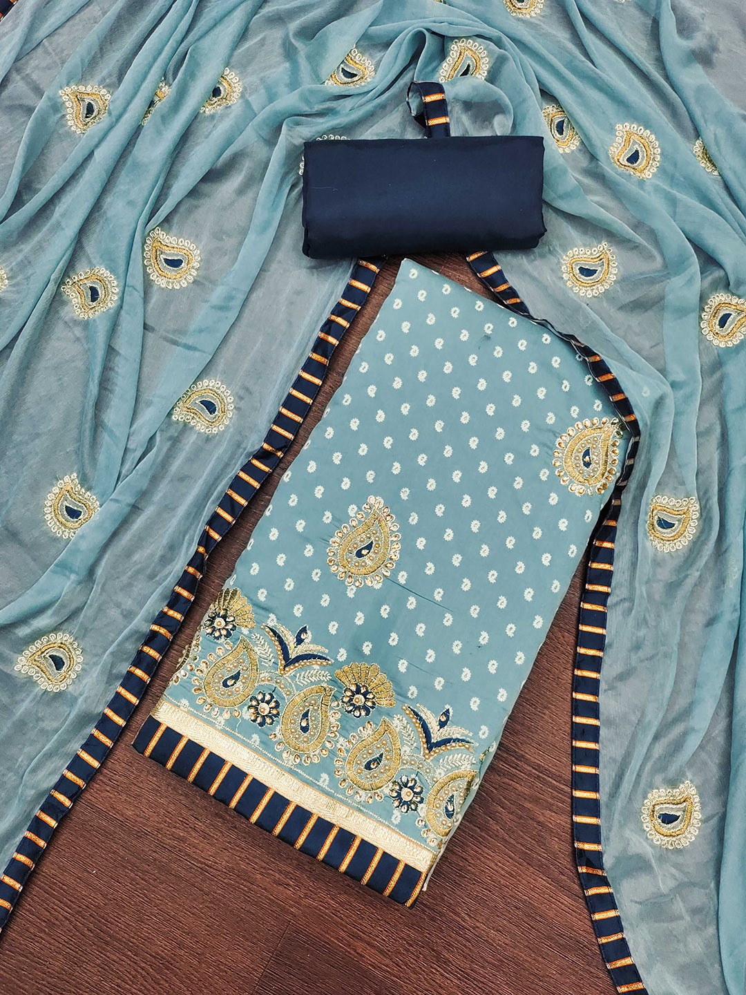 

SHADOW & SAINING Embroidered Beads & Stones Pure Cotton Semi-Stitched Dress Material, Sea green