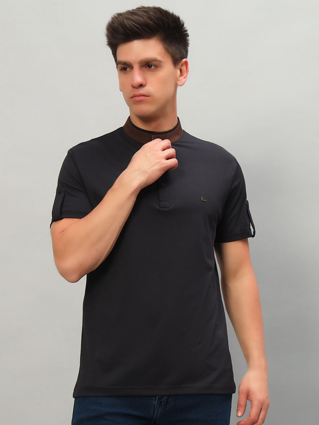 

PROFY Men Solid Henley Neck Cotton T-shirt, Black