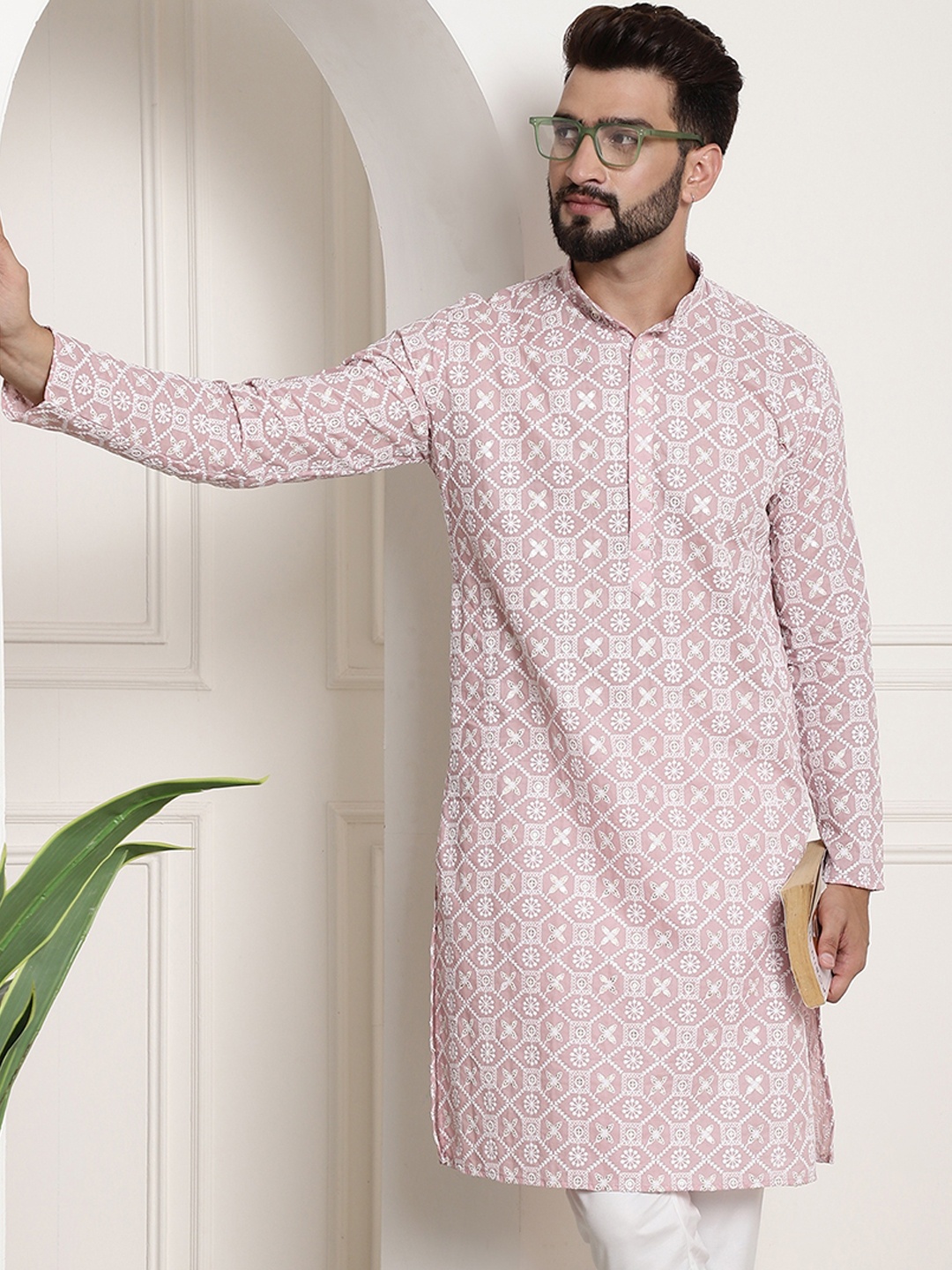 

SOJANYA Band Collar Ethnic Motifs Embroidered Thread Work Cotton Kurta, Pink