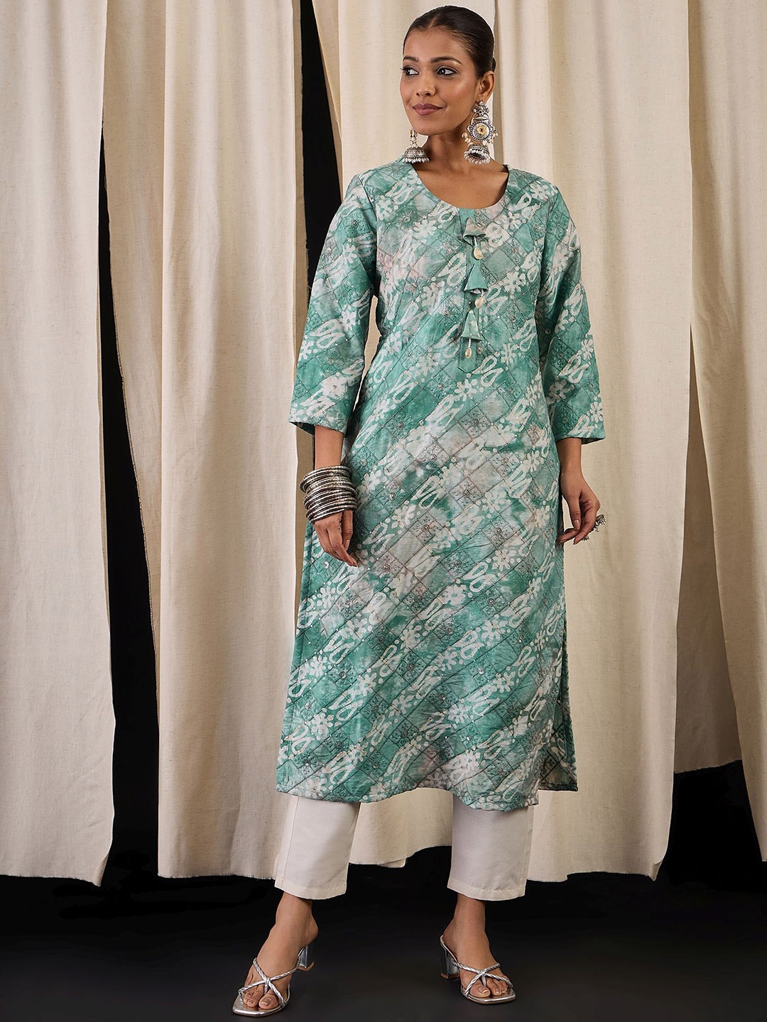 

Anouk Ethnic Motifs Printed Chanderi Silk Straight Kurta, Green