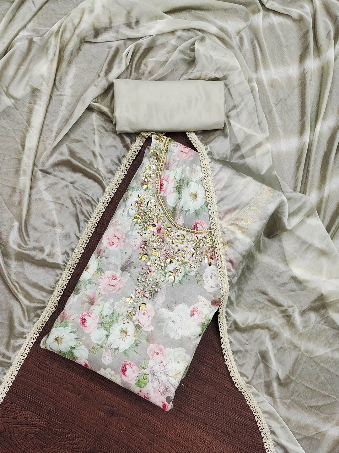 

SHADOW & SAINING Floral Printed Beads And Stones Maslin Cotton Unstitched Dress Material, Grey
