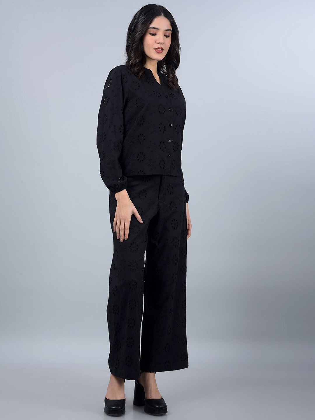 

Crimsoune Club Schiffli Embroidered Mandarin Collar Pure Cotton Shirt With Trousers, Black