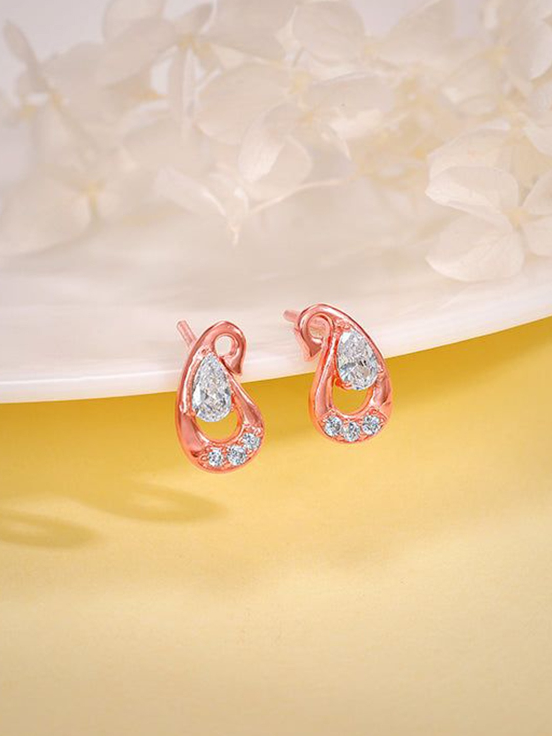 

GIVA Rose Gold-Plated Silver Paisley Shaped Crystals Studded Studs