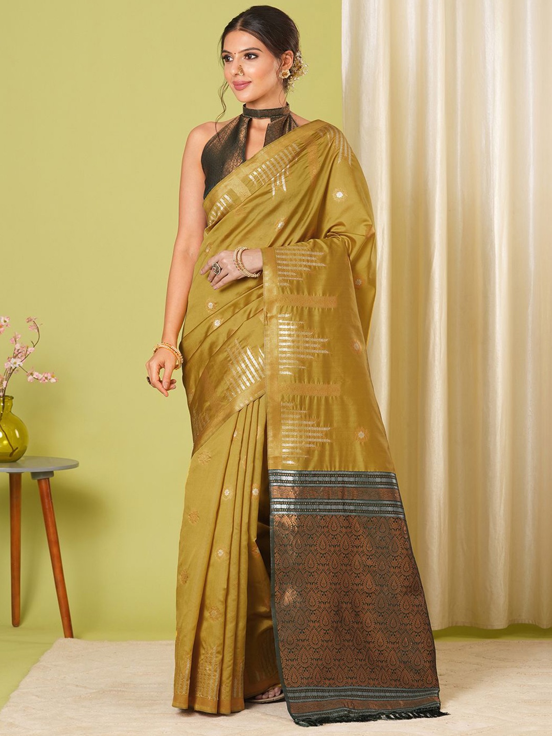 

HERE&NOW Woven Design Zari Banarasi Saree, Yellow