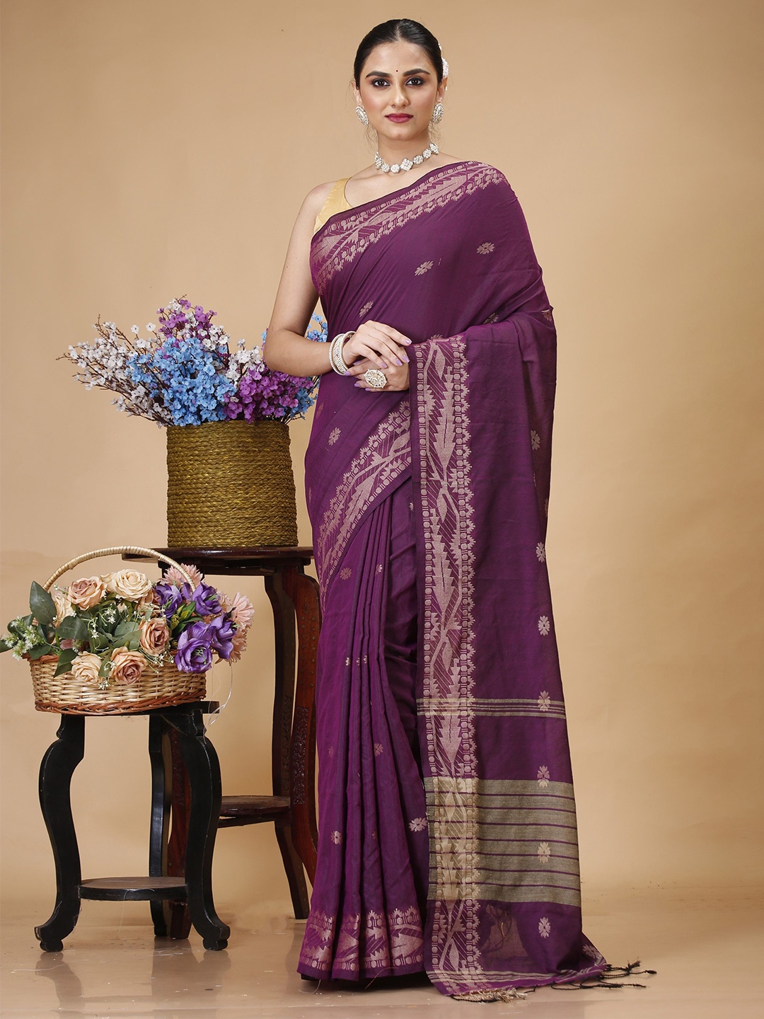 

Slagha Woven Design Taant Saree With Unstitched Blouse Piece, Magenta