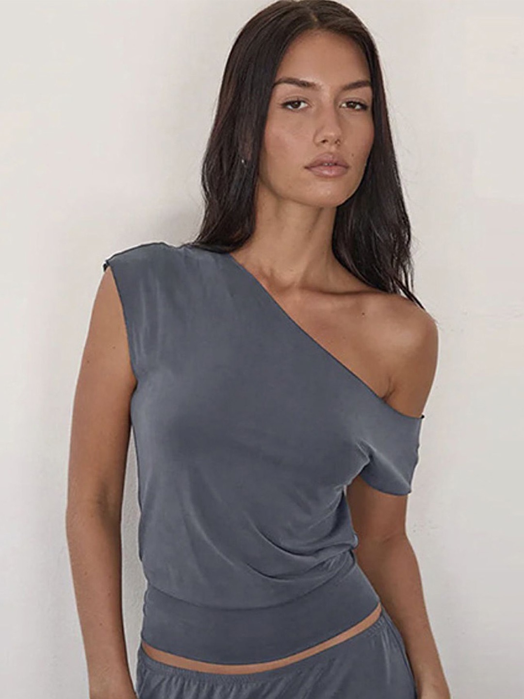 

LULU & SKY Women One Shoulder Extended Sleeves Crop Top, Grey