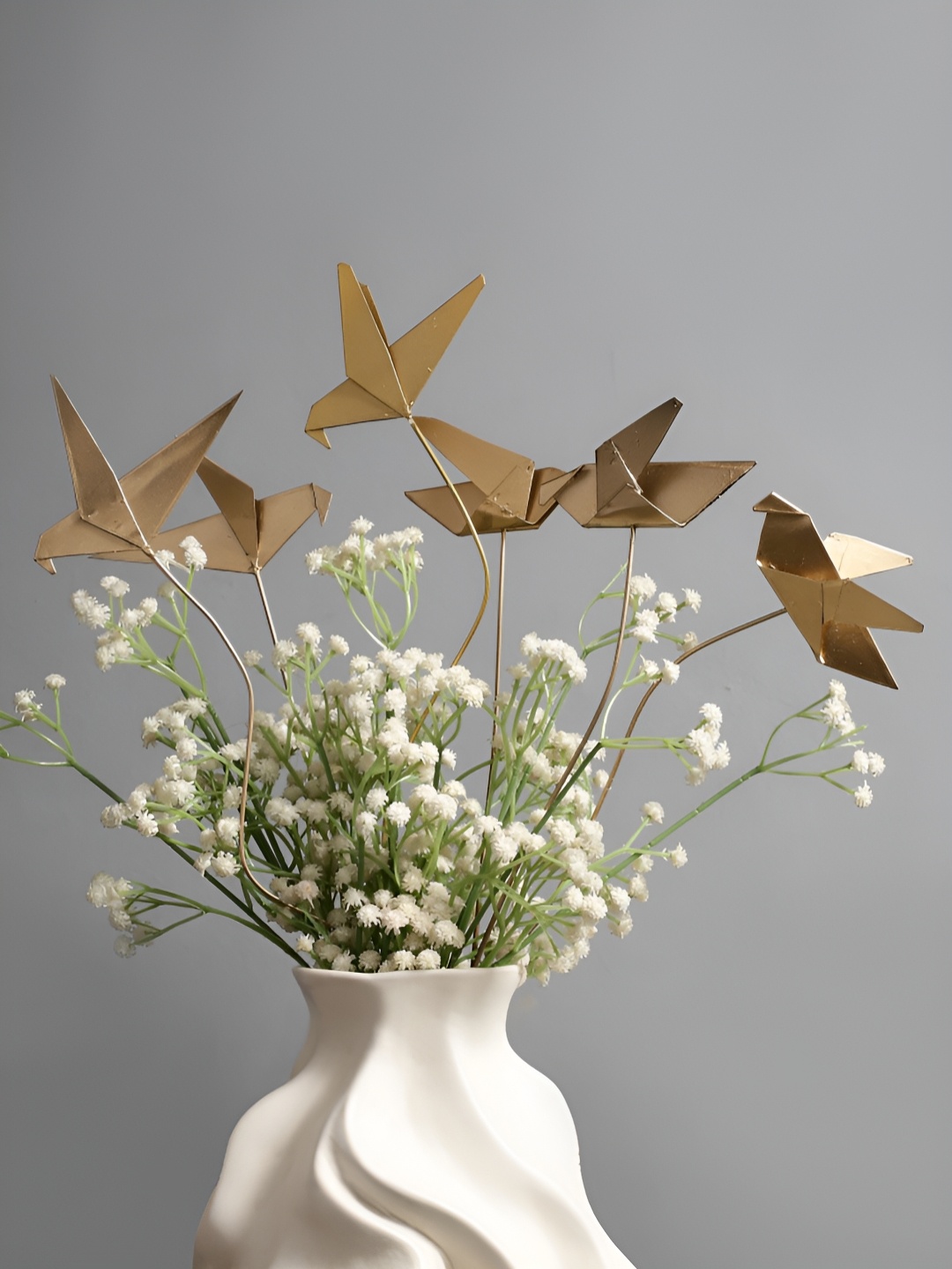 

Glimpse Homes Gold-Toned 6 Pieces Origami Birds Metal Sticks