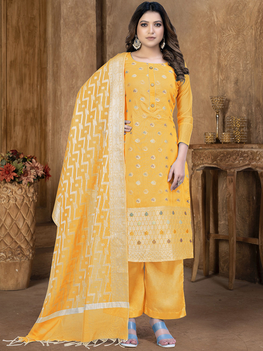 

SHADOW & SAINING Semi-Stitched Dress Material, Yellow