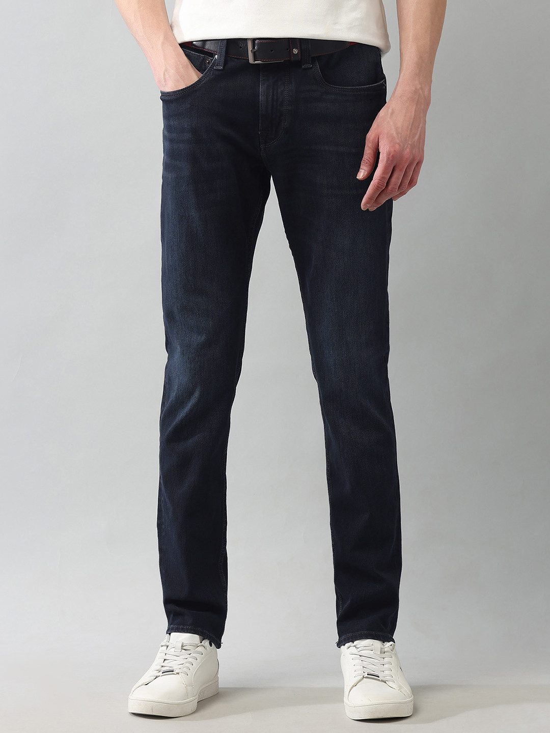 

U.S. Polo Assn. Denim Co. Men Slim Fit Heavy Fade Jeans, Blue
