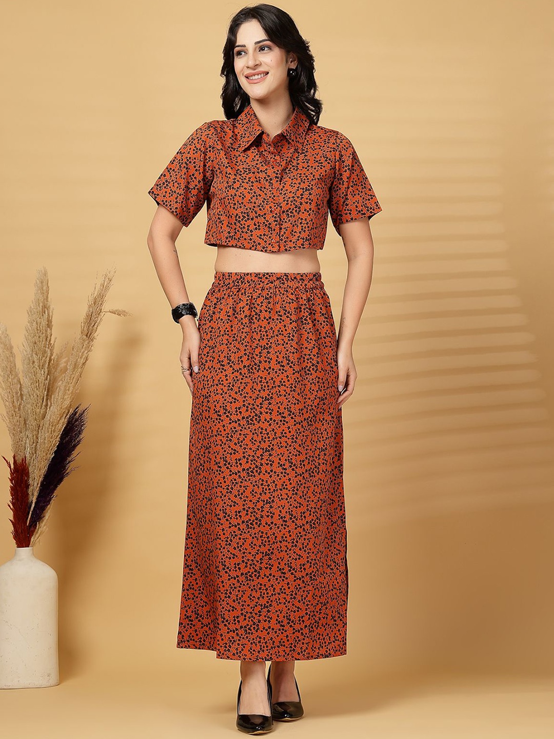 

plusS Printed Short Sleeves Shirt With Skirt, Rust