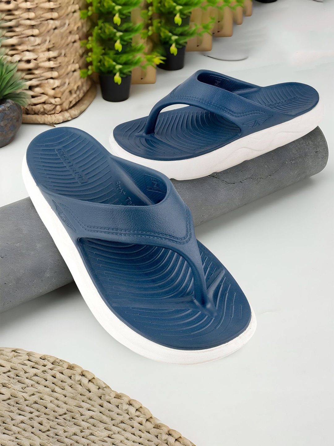 

Red Tape Women Thong Flip-Flops, Navy blue