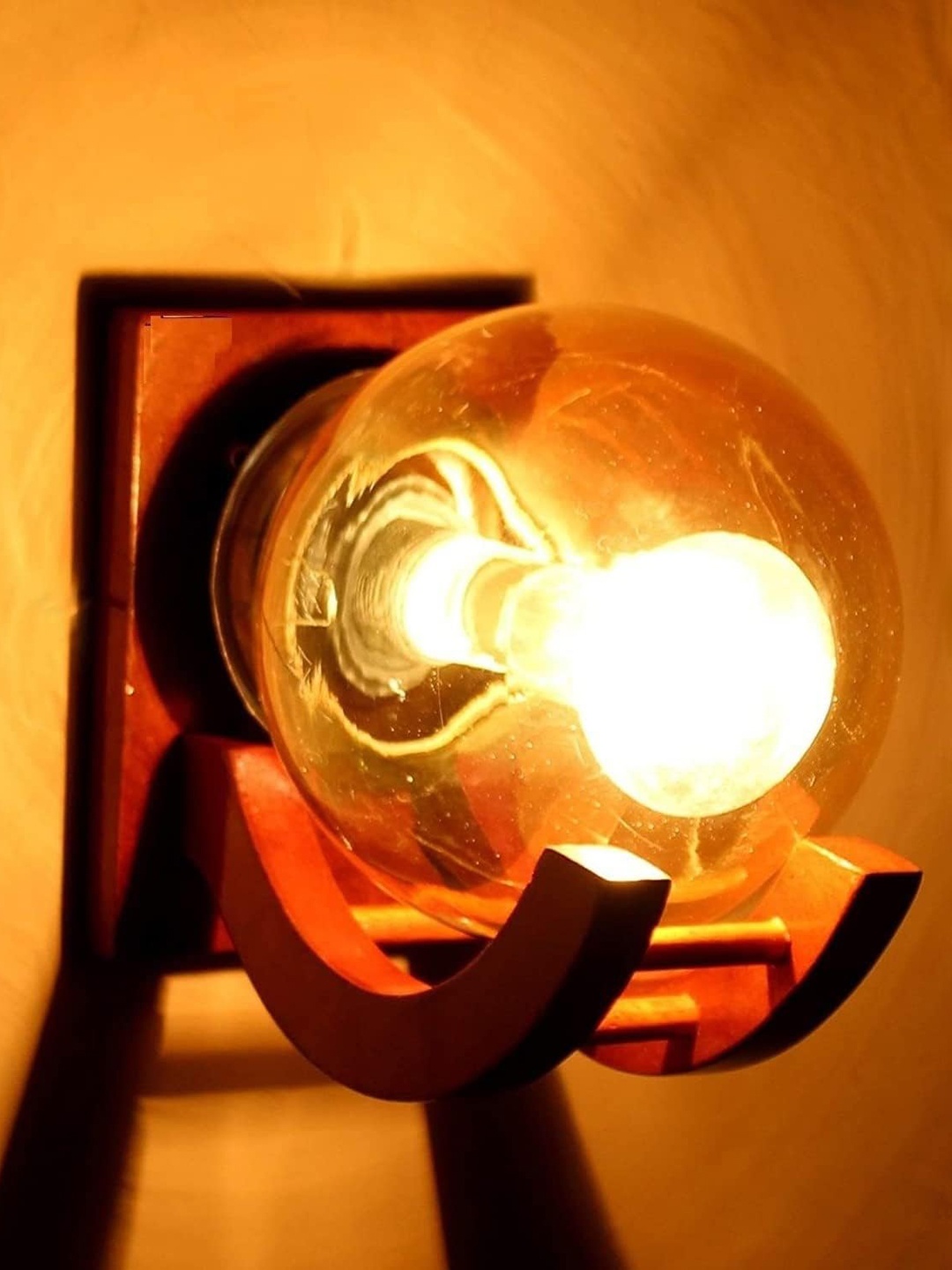 

KINIS Brown Quirky Abstract Shaped Shaped Wall Lamp