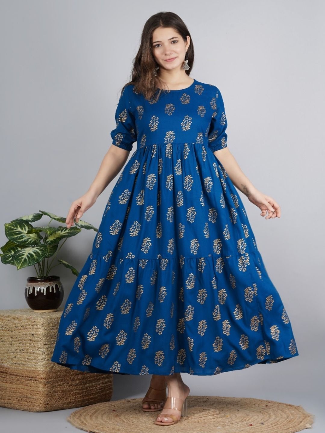 

Malia Floral Print Round Neck Fit & Flare Tiered Maxi Dress, Blue
