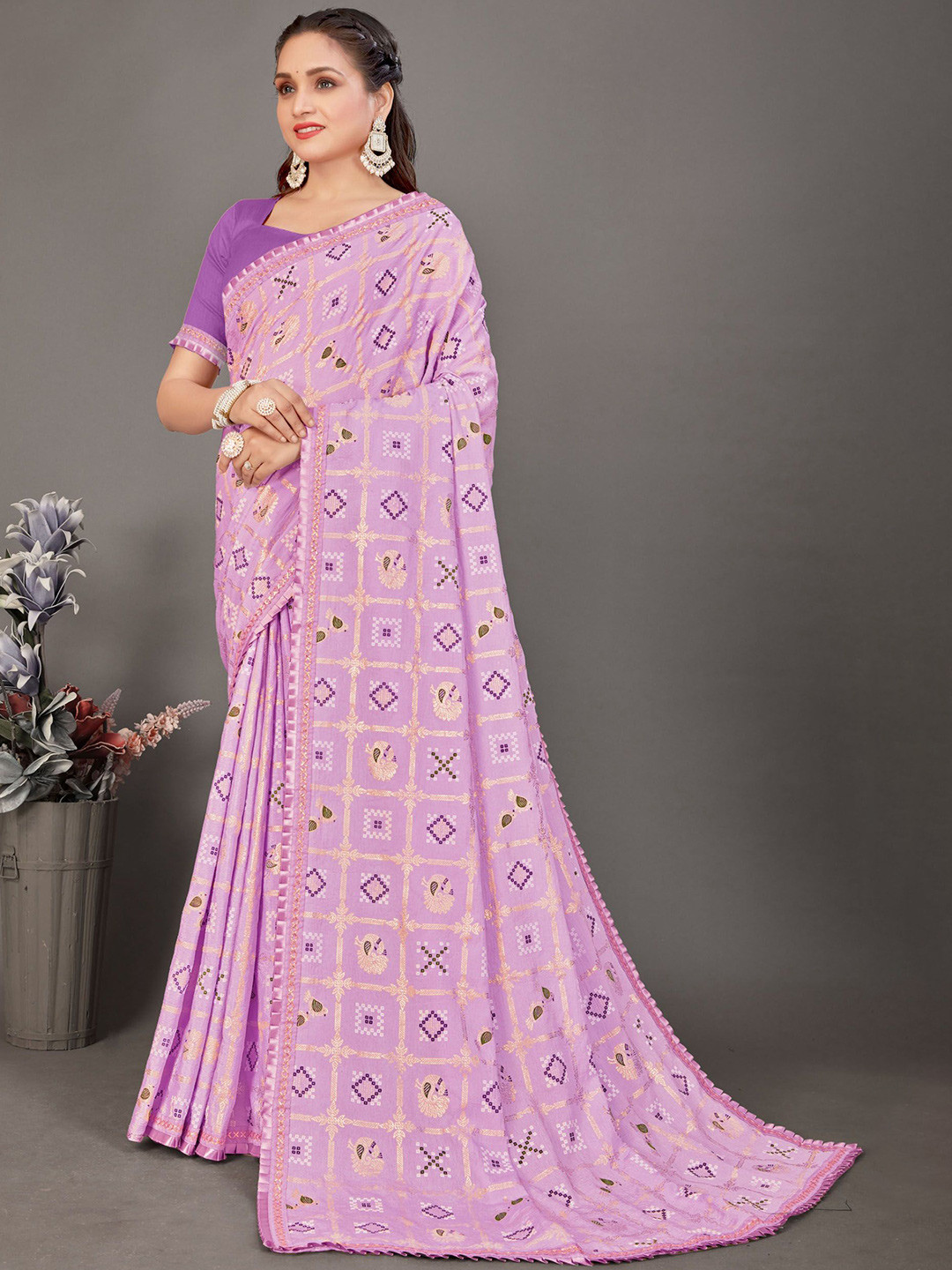 

KEERAT FASHION Woven Design Embroidered Saree, Purple