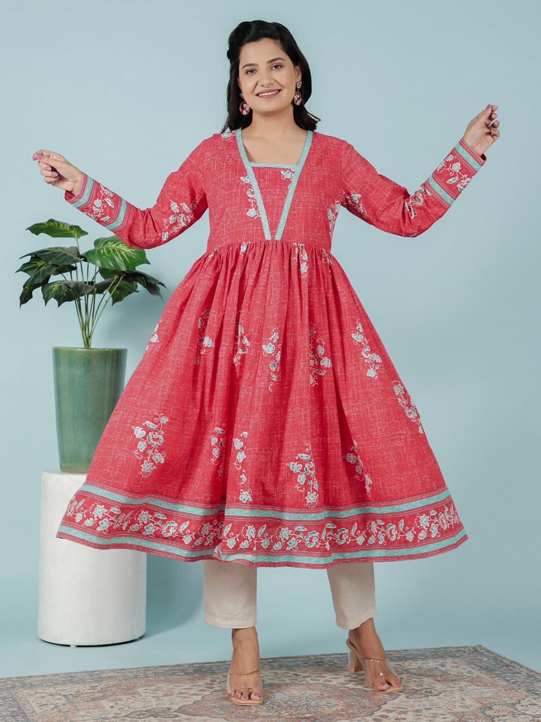 

Aramya Floral Printed Square Neck Pure Cotton Anarkali Kurta With Trousers, Red