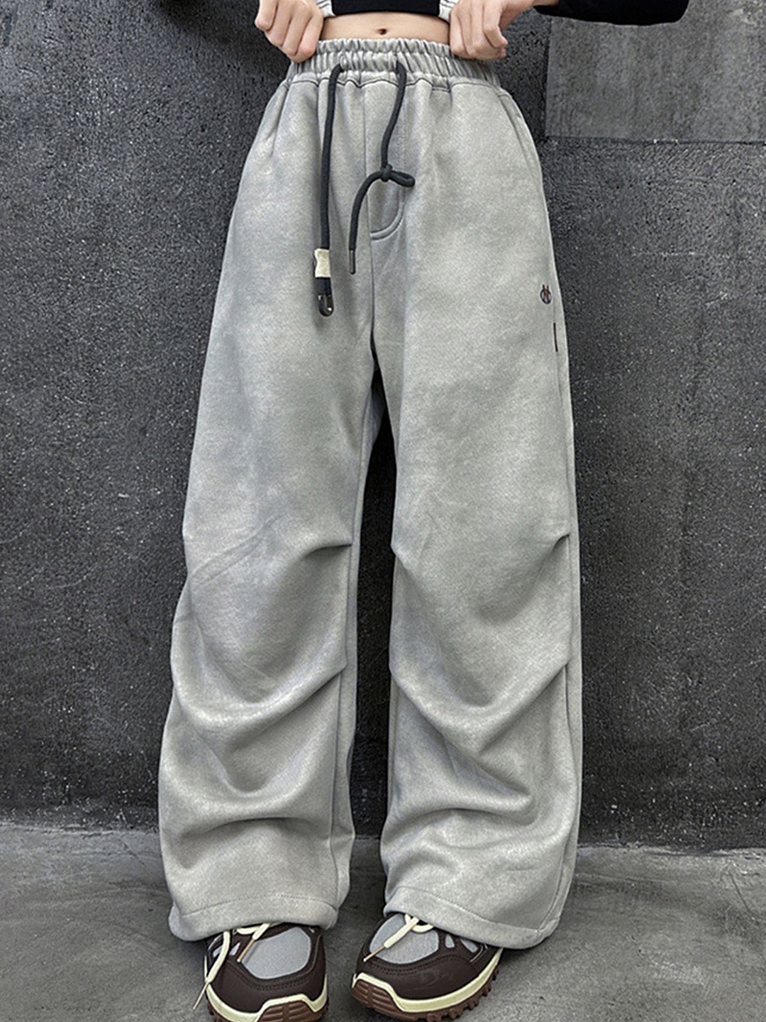 

LULU & SKY Girls Loose Fit Mid-Rise Flat-Front Trouser, Grey