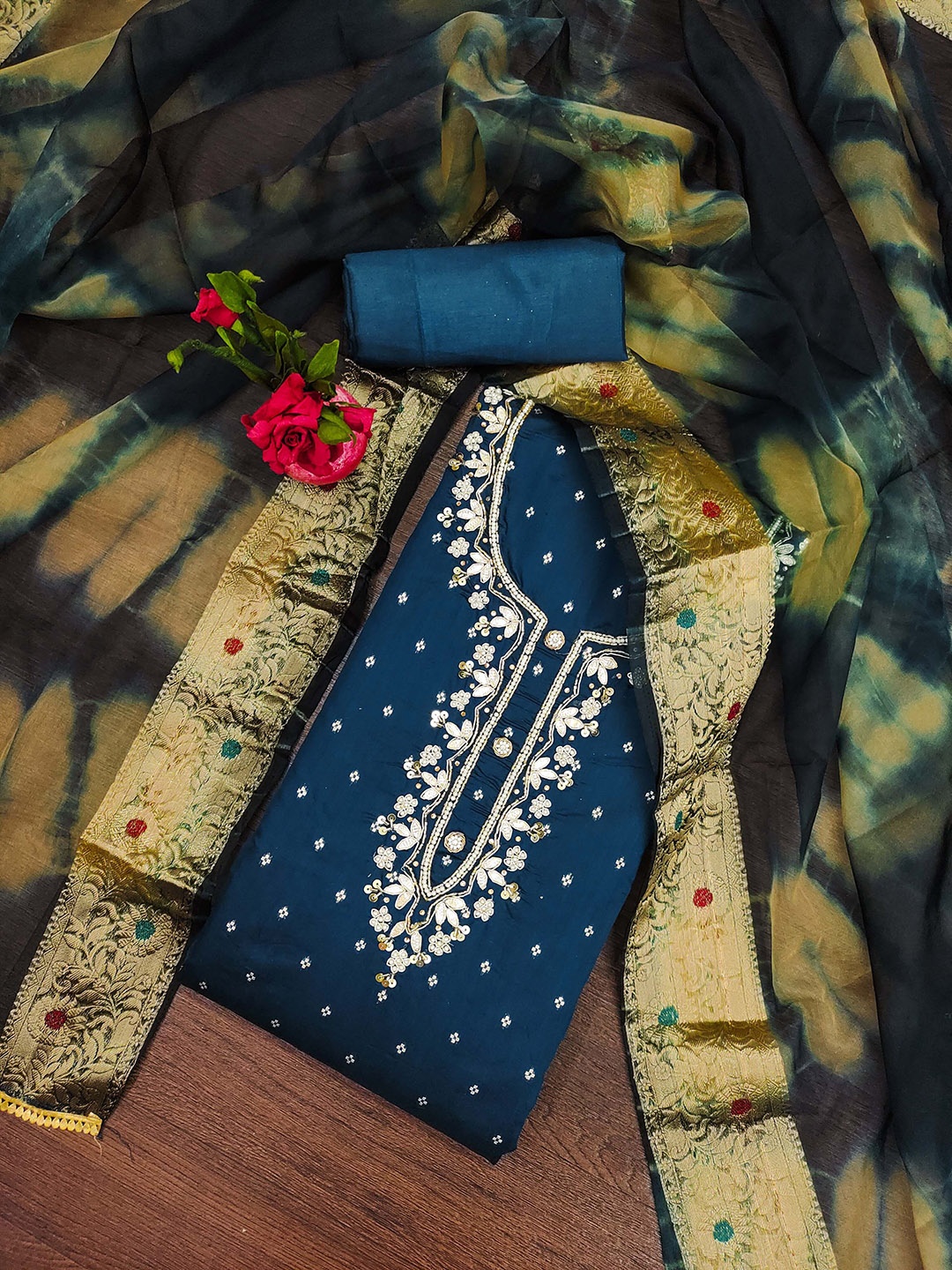 

SHADOW & SAINING Floral Embroidered Cotton Jacquard Semi-Stitched Dress Material, Teal