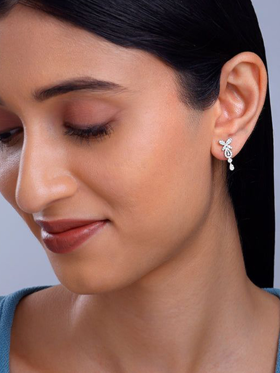 

GIVA 925 Silver Plated Floral Crystal Studded Glamorous Sparkle Earrings