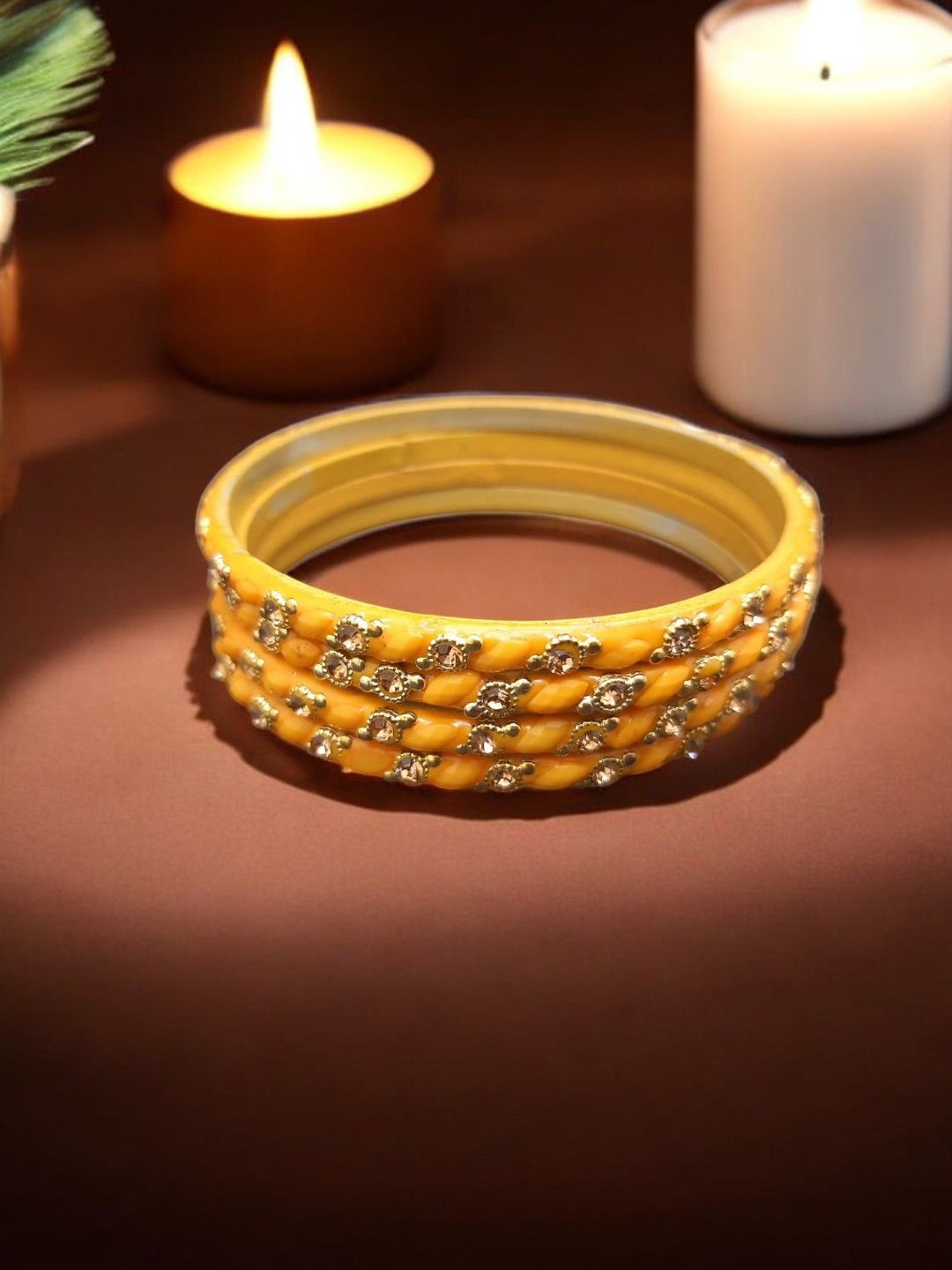 

FEMMIBELLA Set Of 4 Cubic Zircon Studded Glass Bangles, Yellow