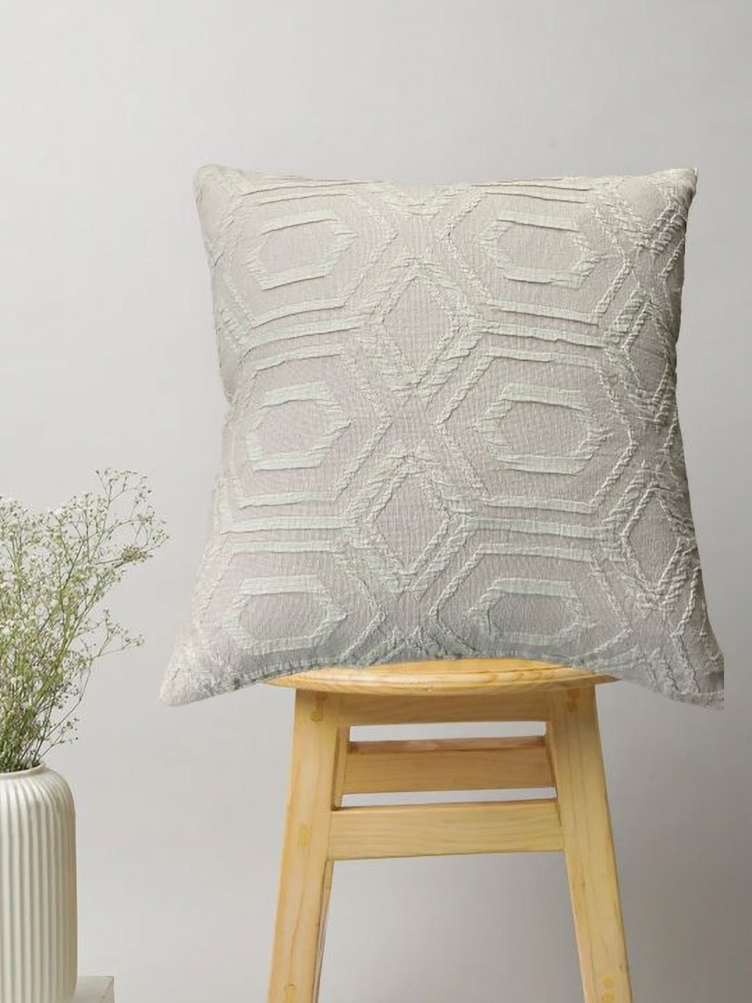 

SAJAVAT Beige Geometric Printed Cotton Square Cushion Cover