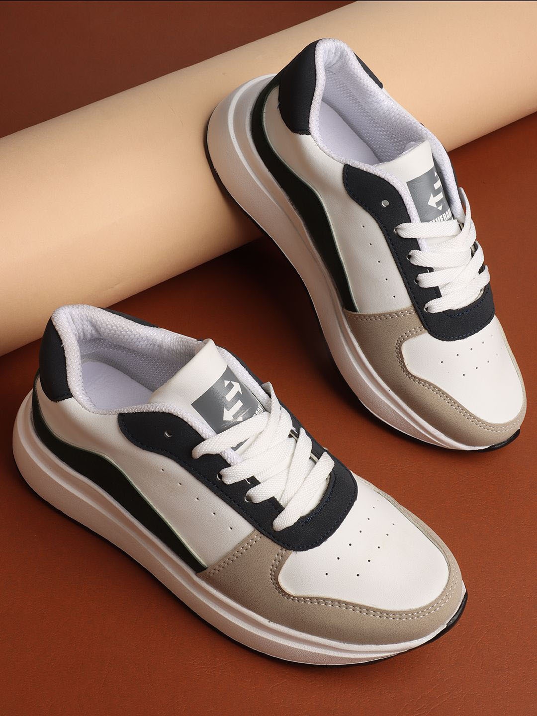 

Try Me Women Colourblocked Sneakers, Black