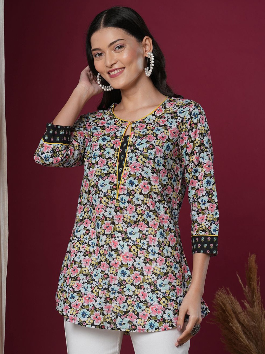 

FASHOR Floral Printed Pure Cotton Kurti, Black