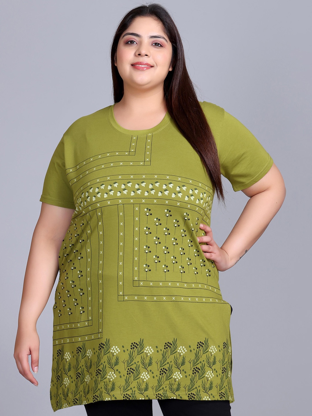 

IN Love Plus Size Floral Printed Round Neck Short Sleeves Longline Cotton T-Shirt, Green